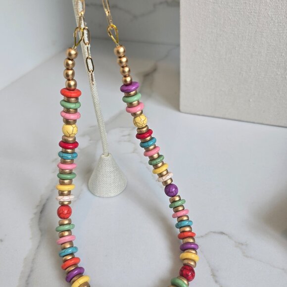 Fun and colorful candy bead choker - Picture 7 of 8